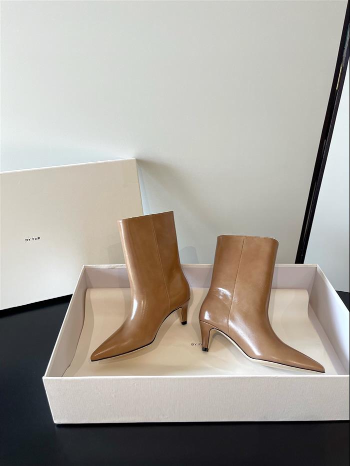 20251128172734777 390